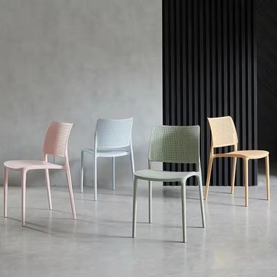 kaufen Stackbarer Esszimmerstuhl im farbenfrohen PP-Kunststoff für moderne Möbel W41.5*L55*H79 *SH45.5cm Online-Herstellung