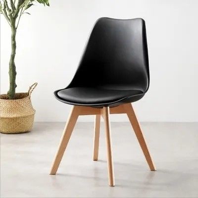 OEM Schwarze Esszimmerstühle Kunststoff Mitte des Jahrhunderts geformt Kunststoffstuhl individuell