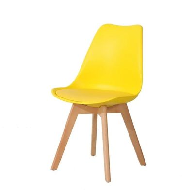 Gelb gepolsterte Leder-Esstühle aus PP-Kunststoff Moderne Esstühle mit Holzbeinen