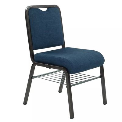 Stackende Kirchenstühle Verzahnung Sprühmalerei Finish für modernen Look